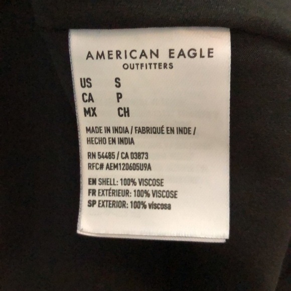 American Eagle Floral Mini Skirt - Picture 4 of 9